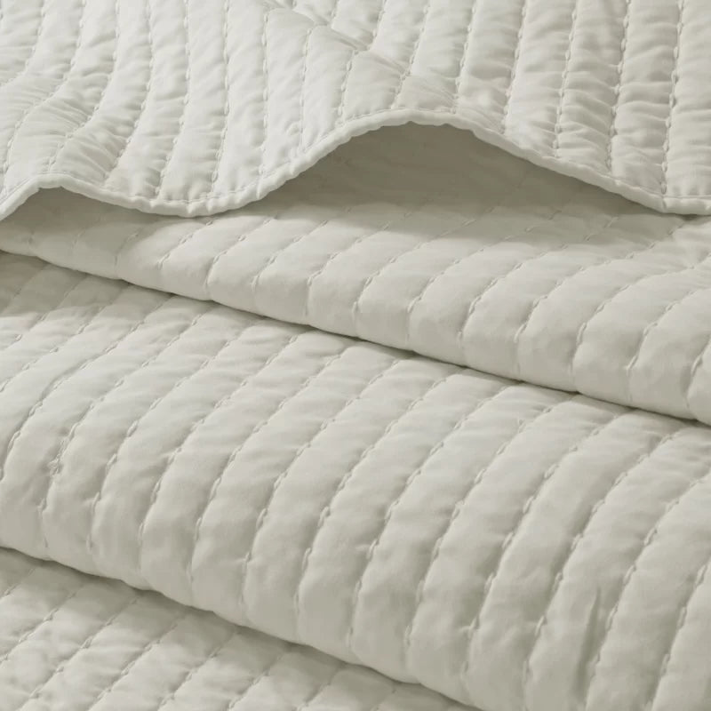 Barwick Reversible Solid Custom Shaped Quilt With Shams (Available In 6 Colours)