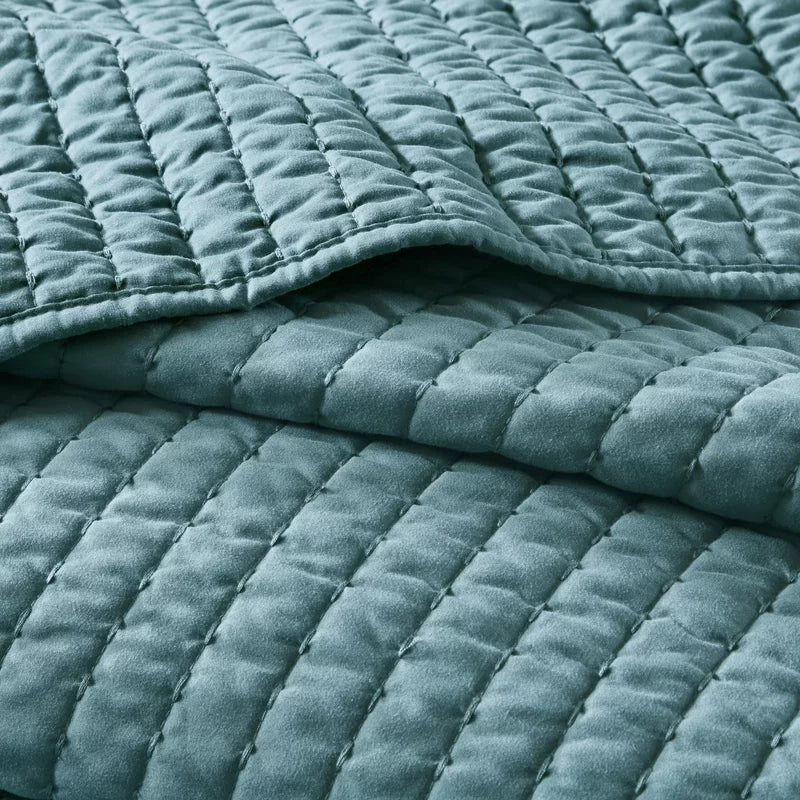Barwick Reversible Solid Custom Shaped Quilt With Shams (Available In 6 Colours)