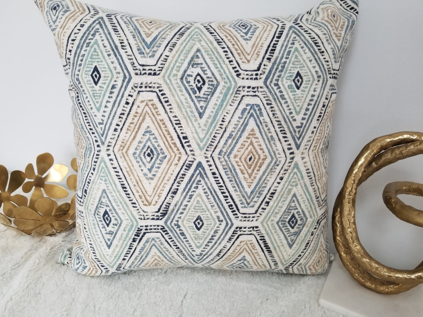 Geometric Pattern Accent Cushion 17" x 17" - Black Friday Blowout