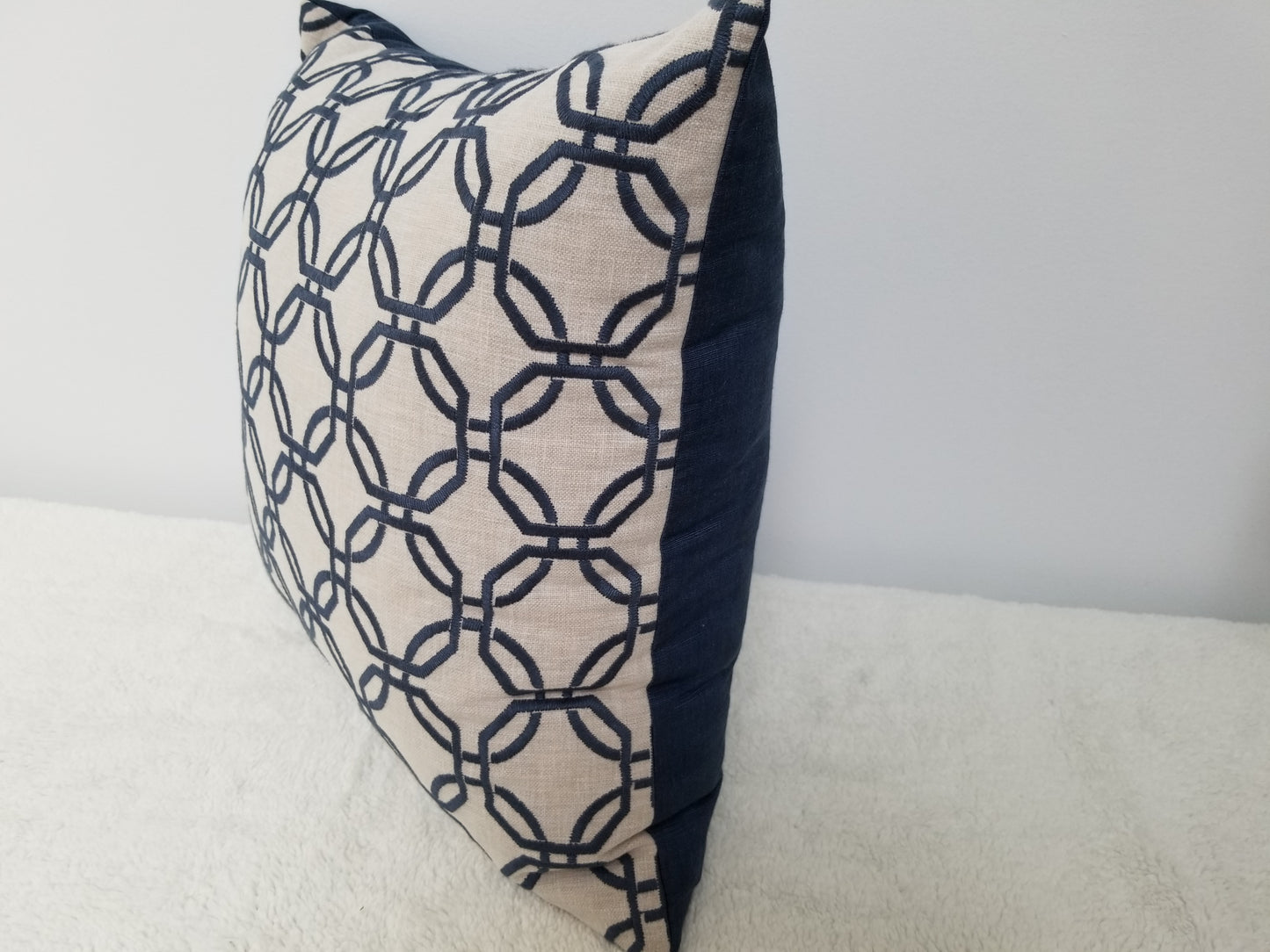 Geometric Accent Cushion With Insert