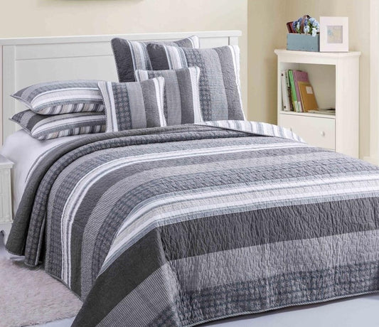 Perman Custom Shaped Quilt with Shams