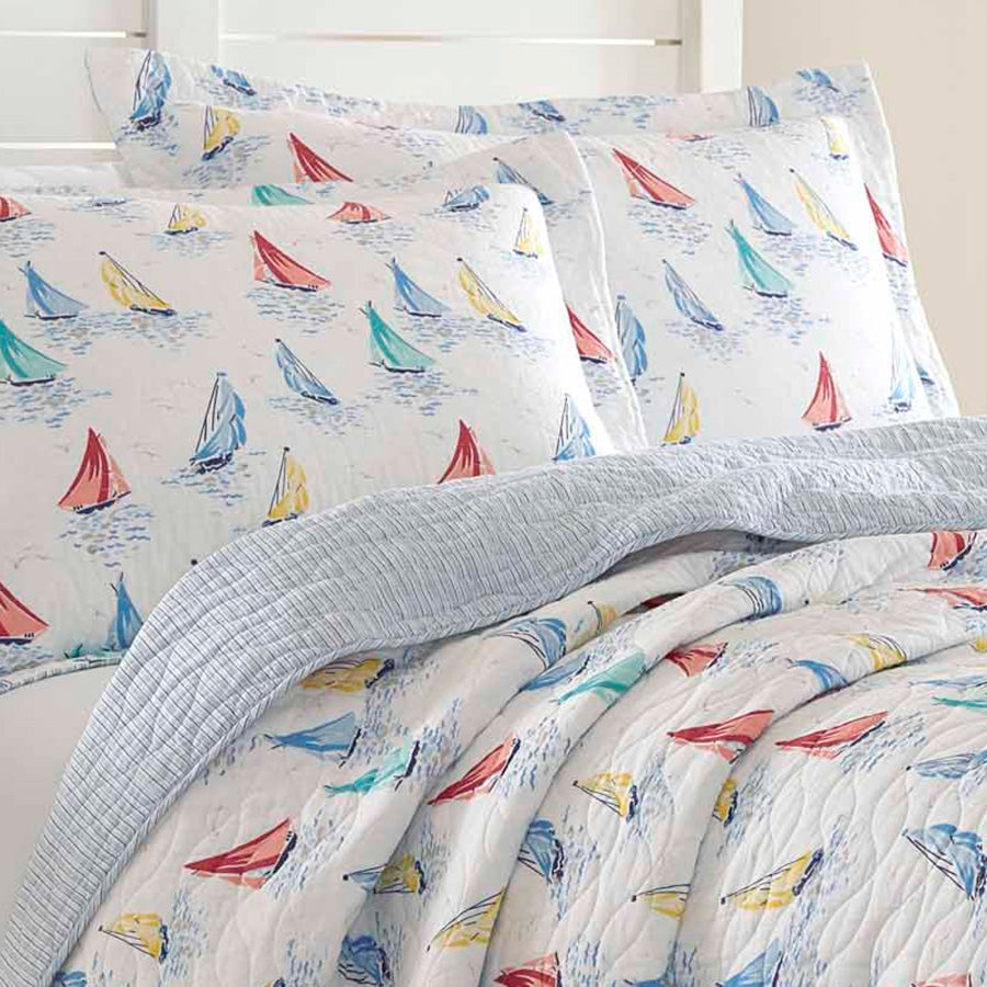 Gone Sailing Quilt with Shams