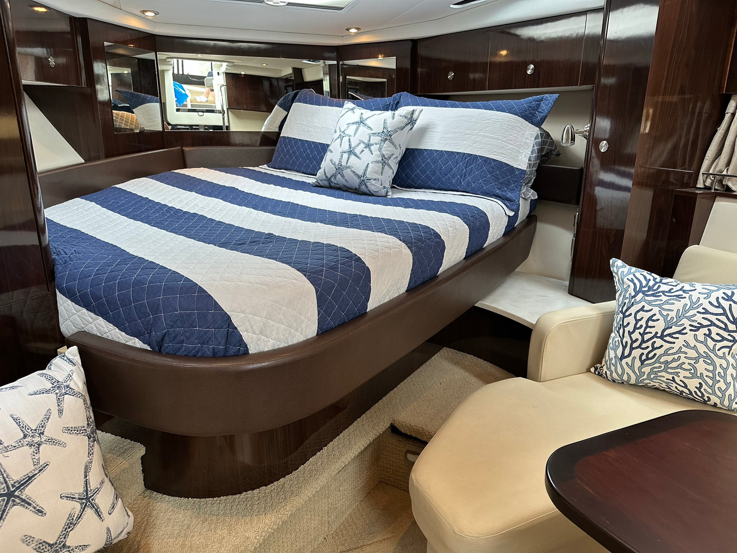 Cabana Navy Custom Shaped Quilt With Shams