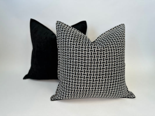 Midnight Textured Accent Cushion With Insert