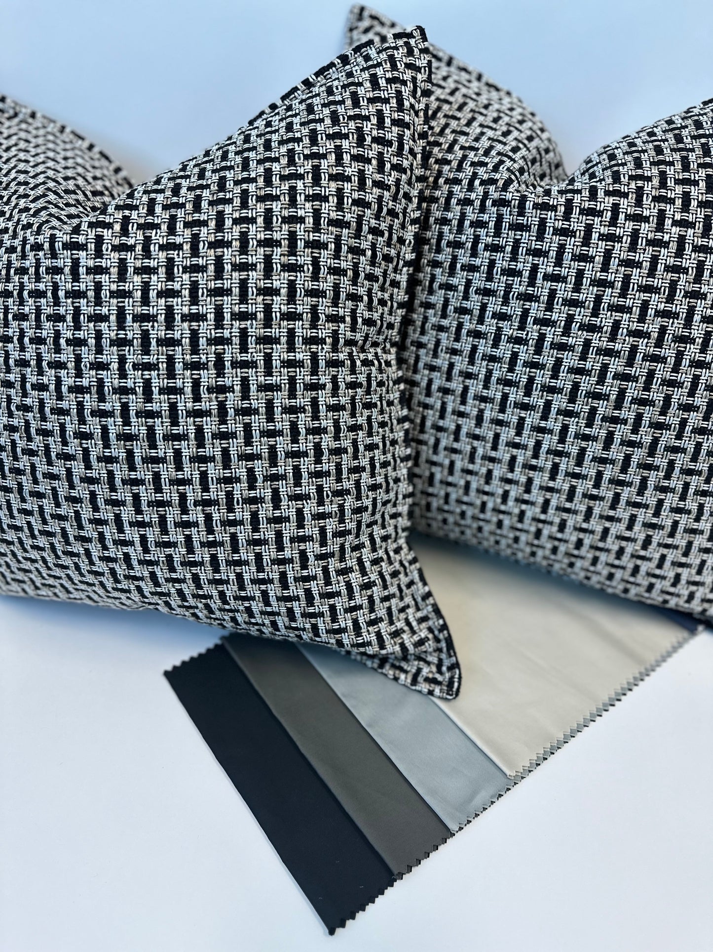 Midnight Textured Accent Cushion With Insert