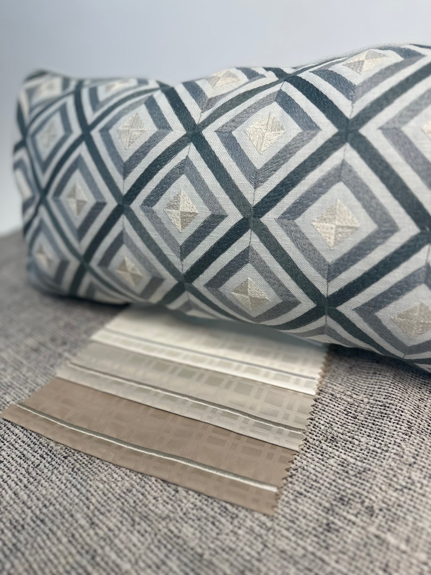 Sea Glass Lattice Accent Cushion With Insert