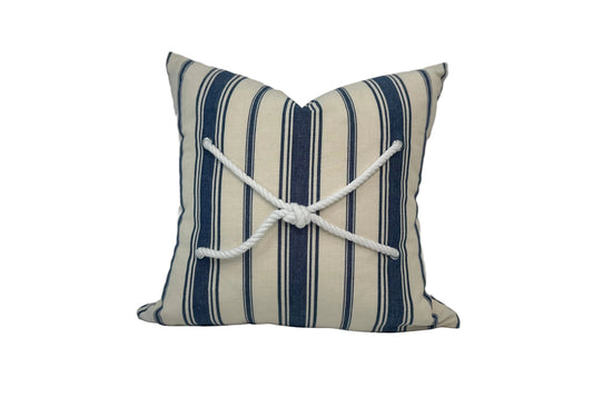 Knot-ical Accent Cushion With Insert
