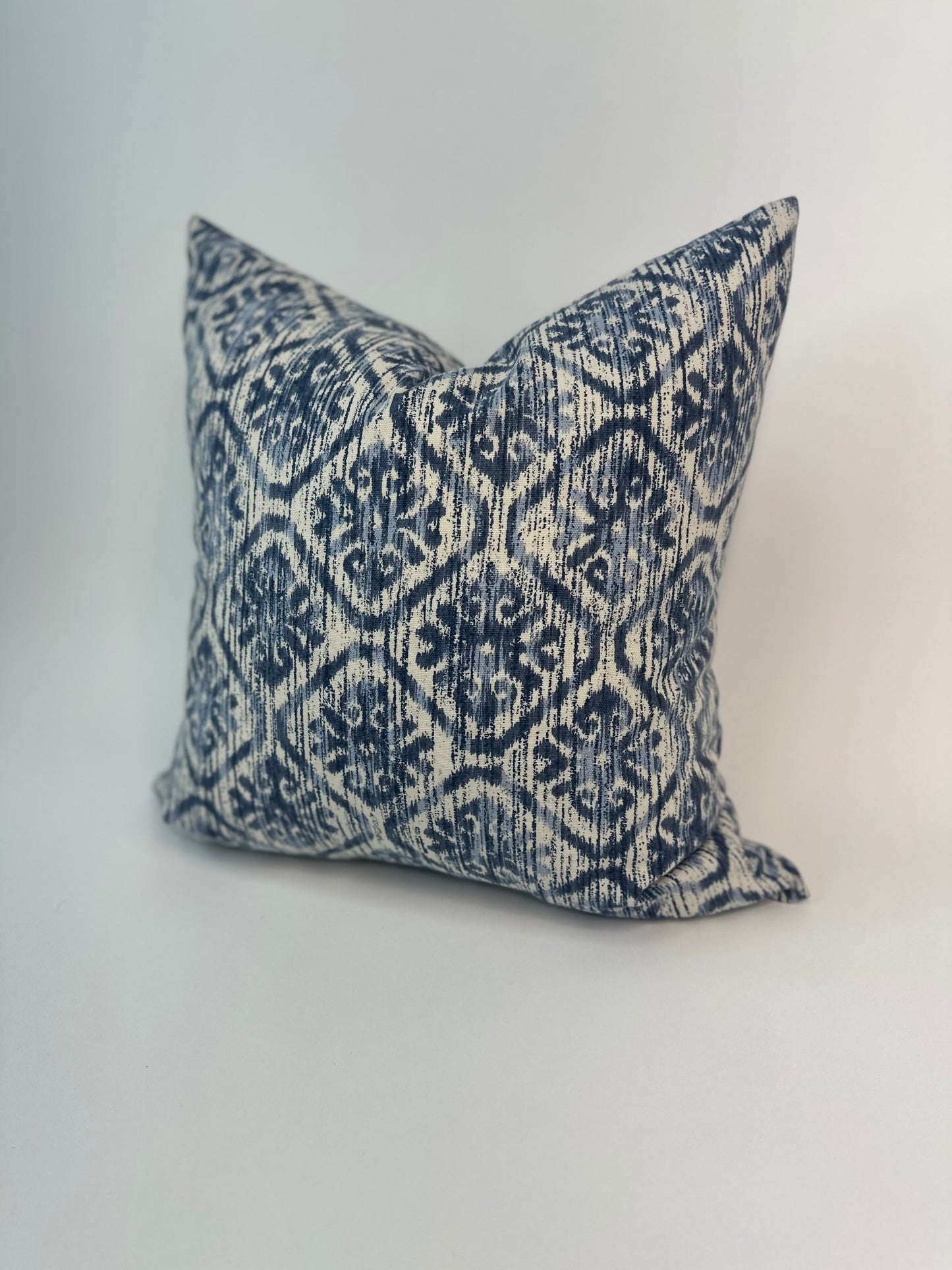 Soft Geometric Print Accent Cushion With Insert