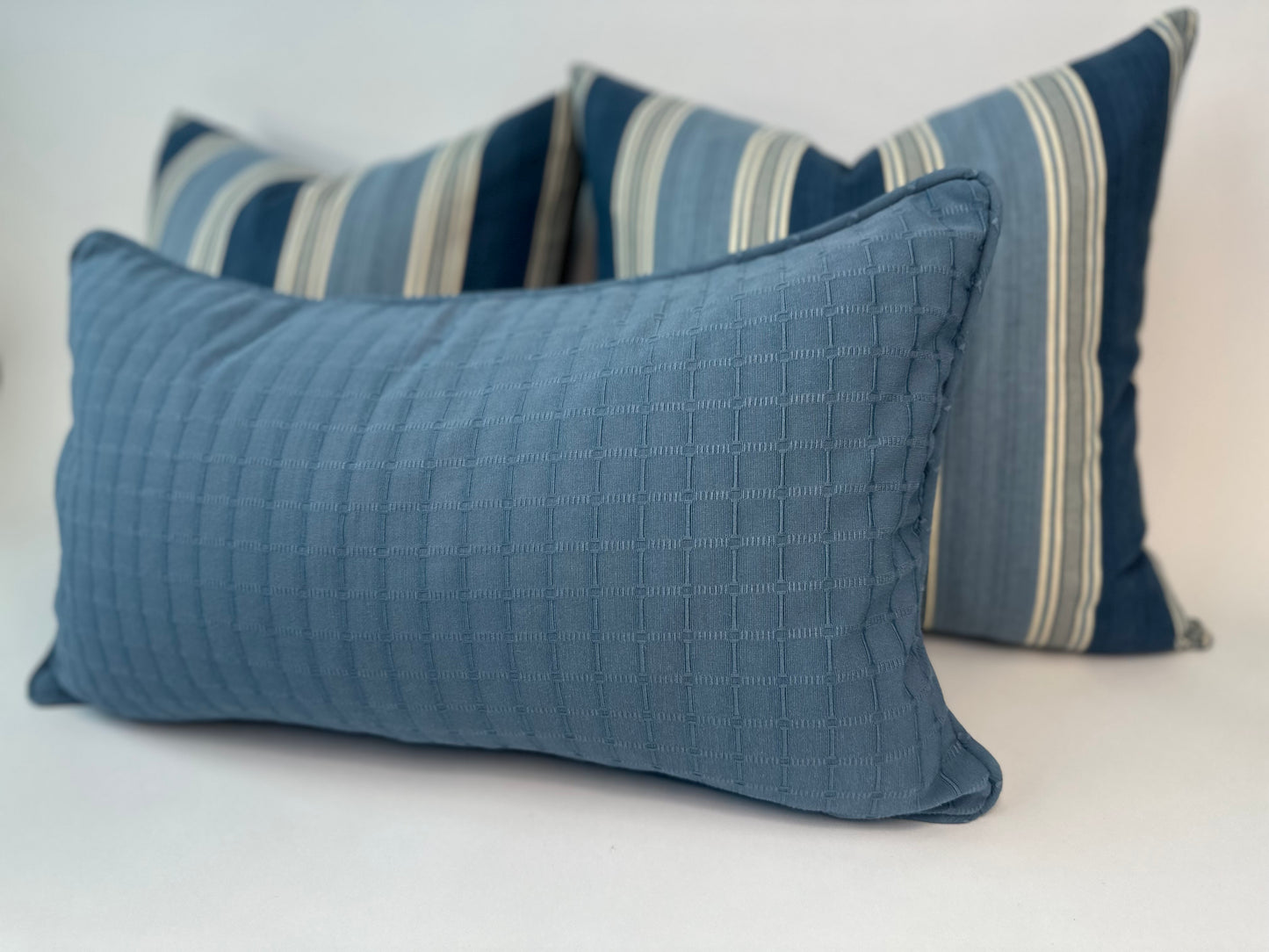 Offshore Elegance Lumbar Accent Cushion With Insert
