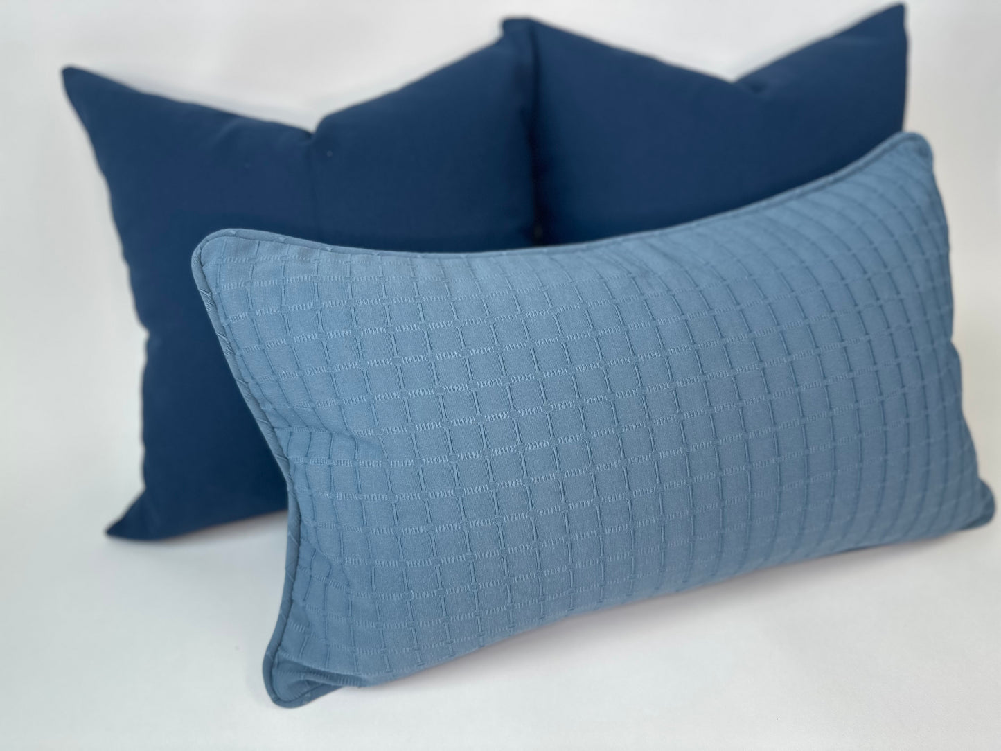 Offshore Elegance Lumbar Accent Cushion With Insert
