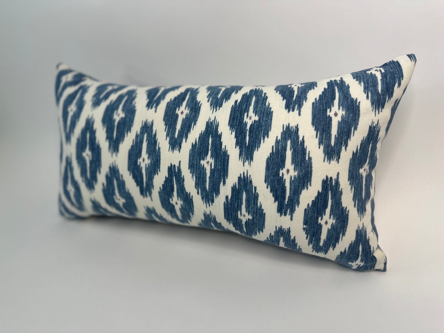 Bird's Eye Lumbar Accent Cushion With Insert