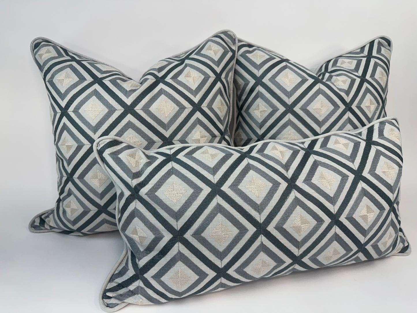 Sea Glass Lattice Accent Cushion With Insert