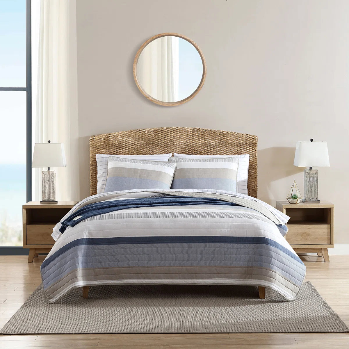 Nautica Galewood Custom Shaped Quilt with Shams
