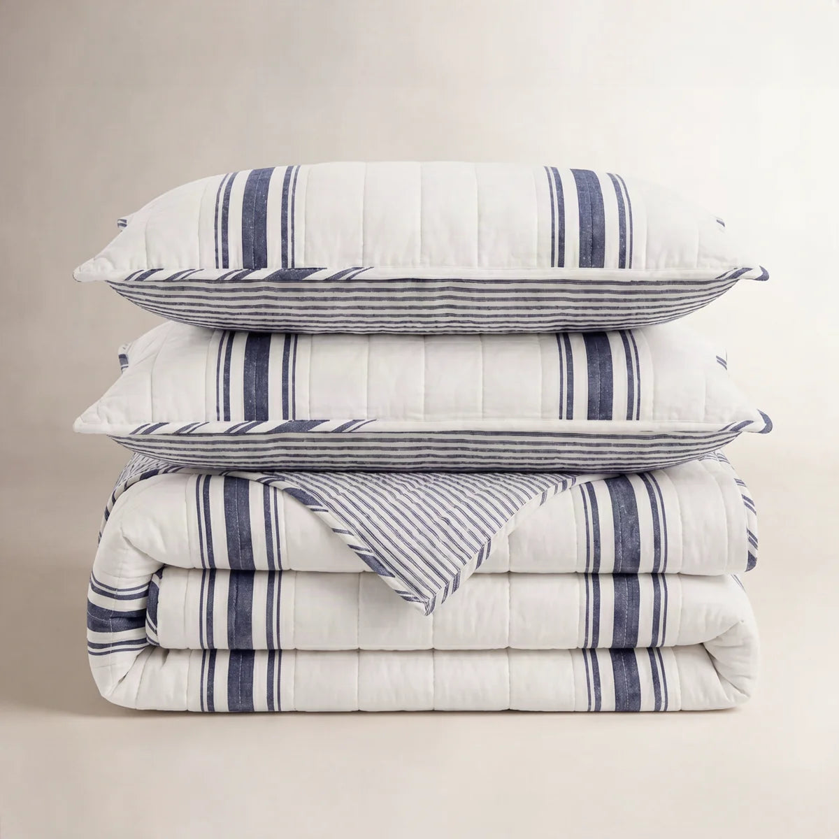 NEW** Whitewater Custom Quilt With Shams