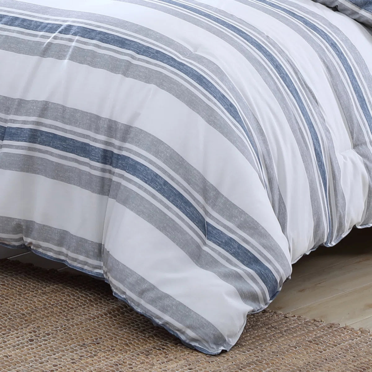 NEW** Nautica Bay Shore Reversible Custom Comforter Set With Shams