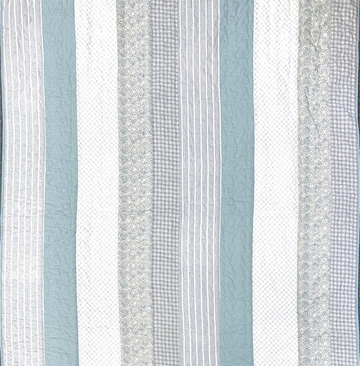 Summer Breeze Custom Shaped Quilt With Shams