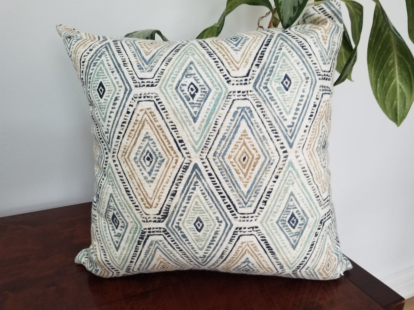 Geometric Pattern Accent Cushion