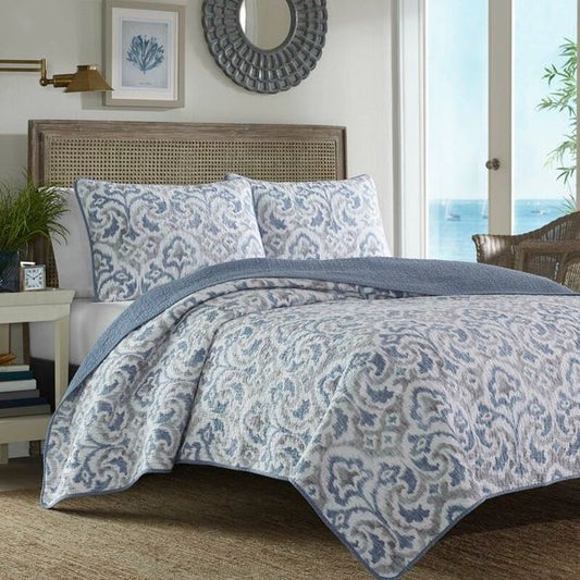 Cape Verde Custom Shaped Quilt with Shams