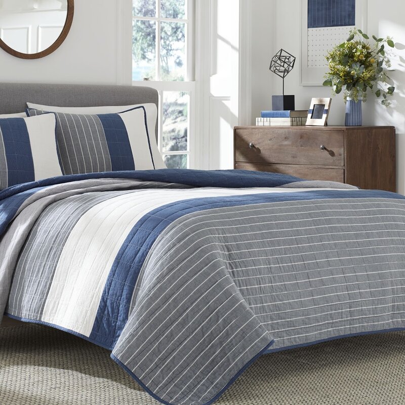 Nautica Swale Custom Shaped Quilt With Shams